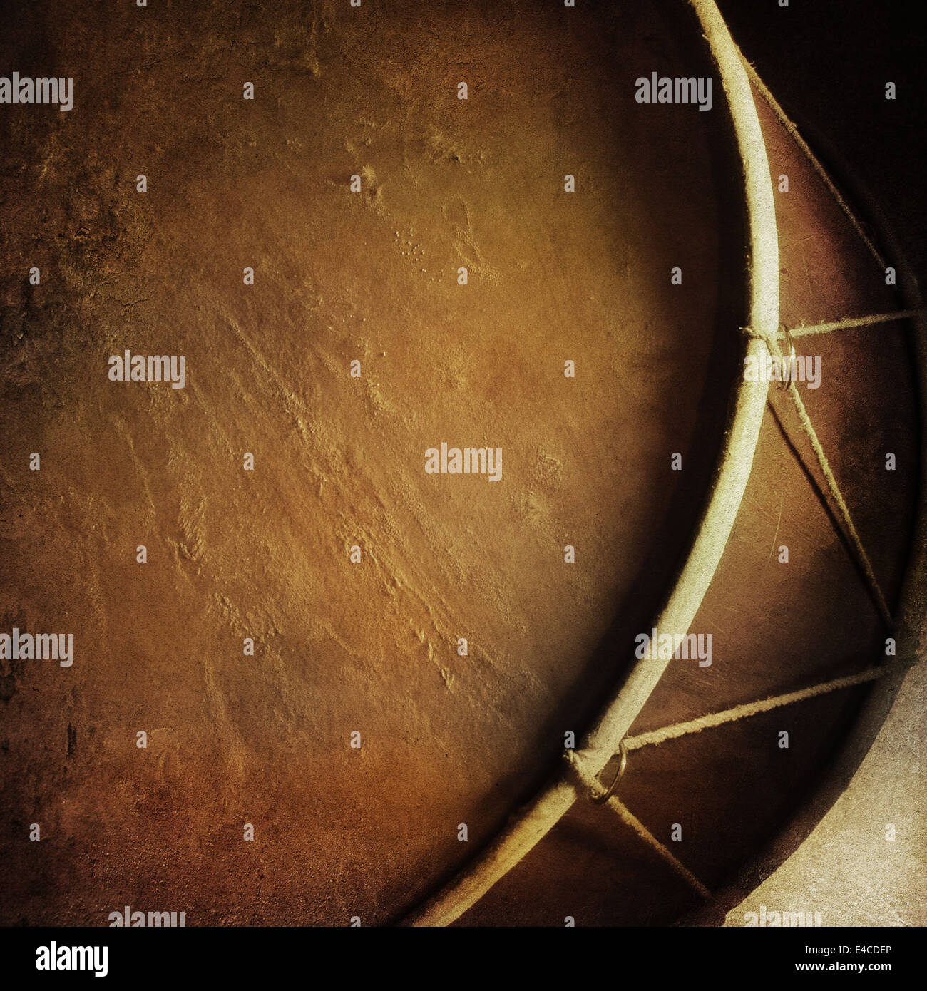 Vintage drum hi-res stock photography and images - Alamy