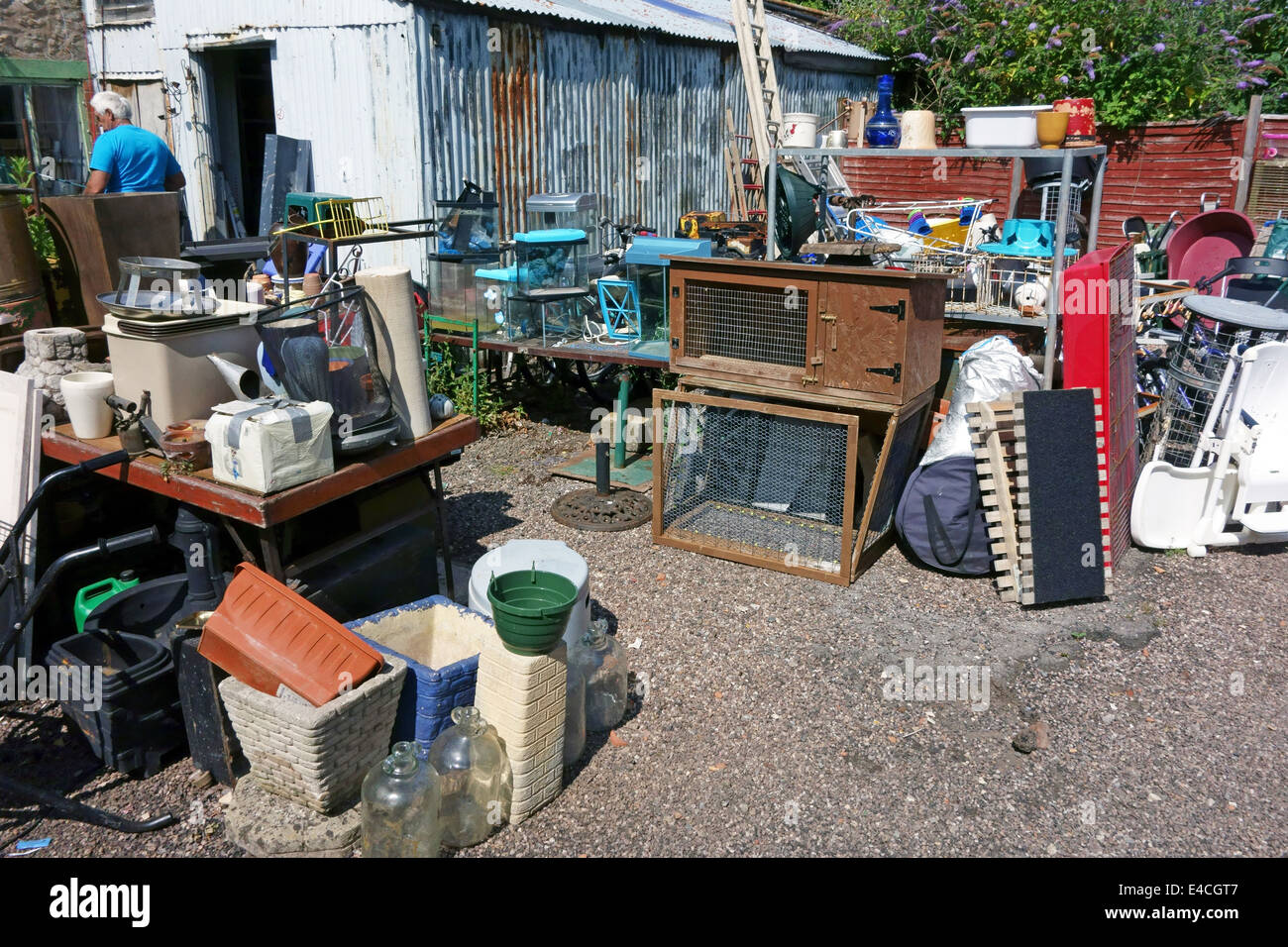 Junk yard england hires stock photography and images Alamy