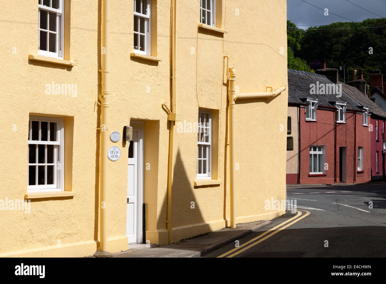 Lower fishguard wales road hires stock photography and images Alamy