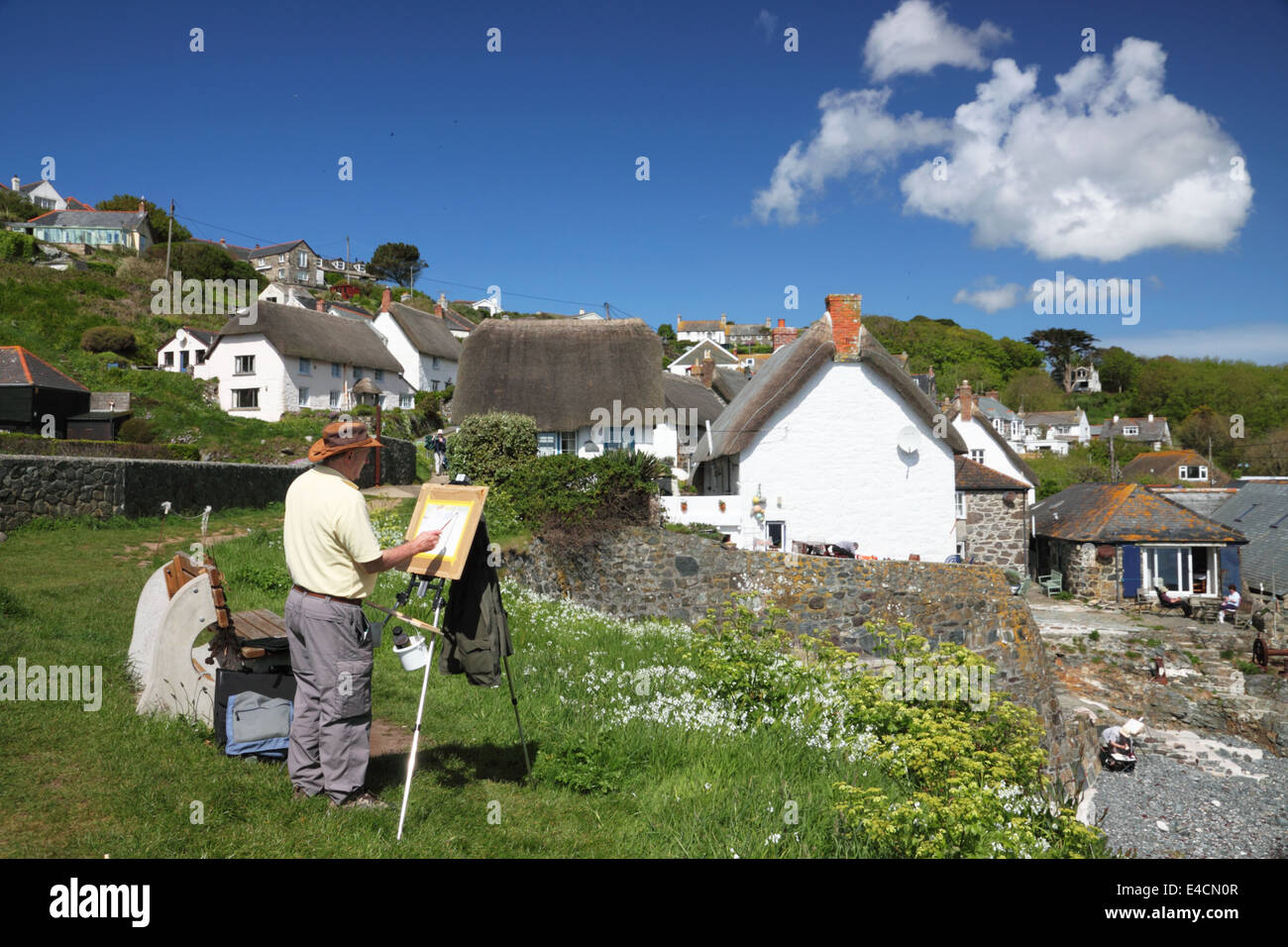 Easel paints hi-res stock photography and images - Alamy