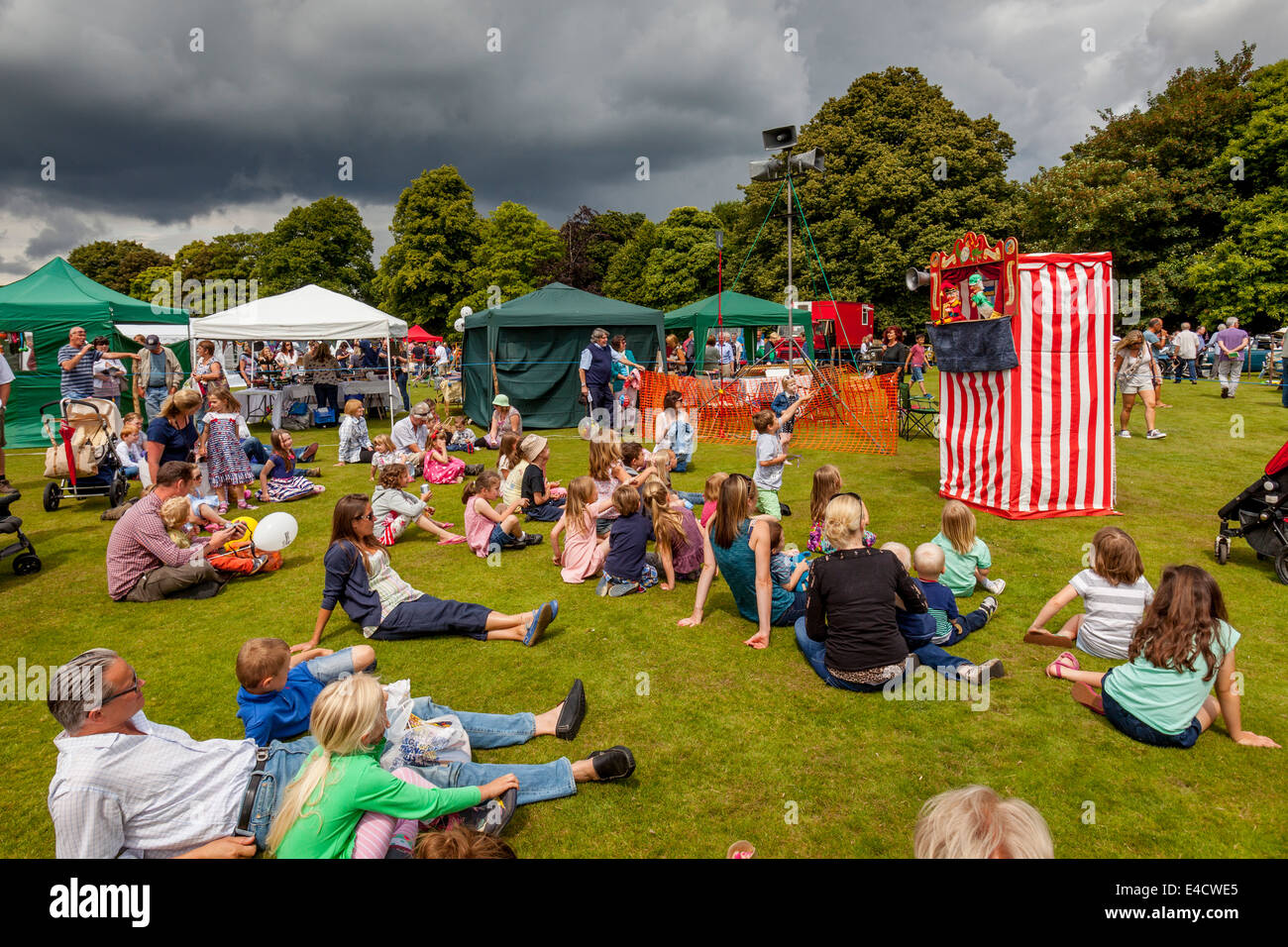 A Traditional Punch & Judy Show, Nutley Fete, Sussex, England Stock Photo