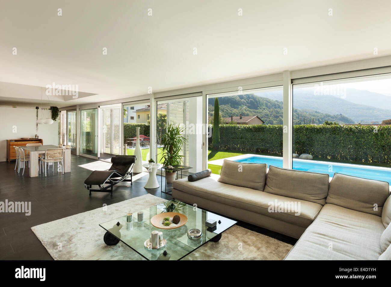 Modern villa, interior, beautiful living room Stock Photo - Alamy