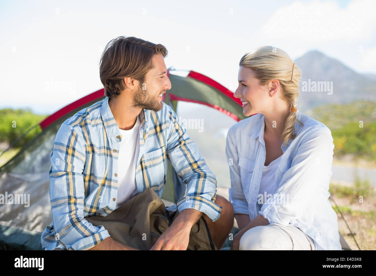 Attractive couple hiking hi-res stock photography and images - Alamy