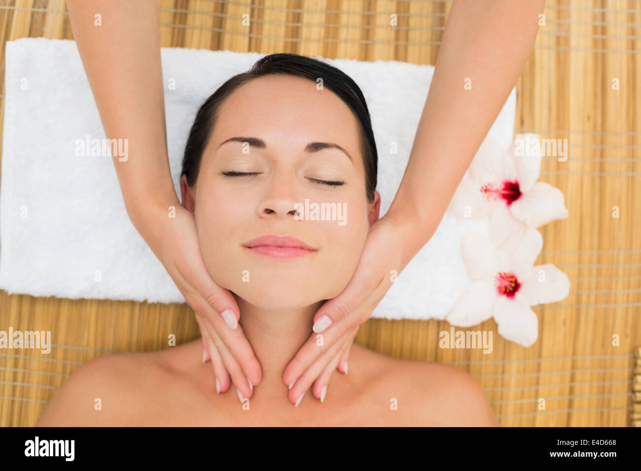 Facial and neck hi-res stock photography and images - Alamy
