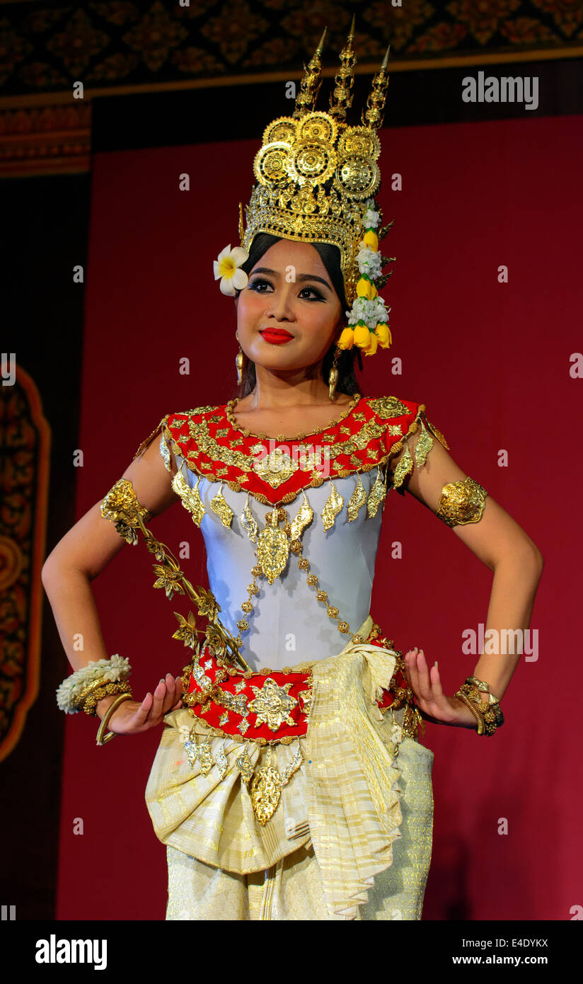 Apsara costume hi-res stock photography and images - Alamy