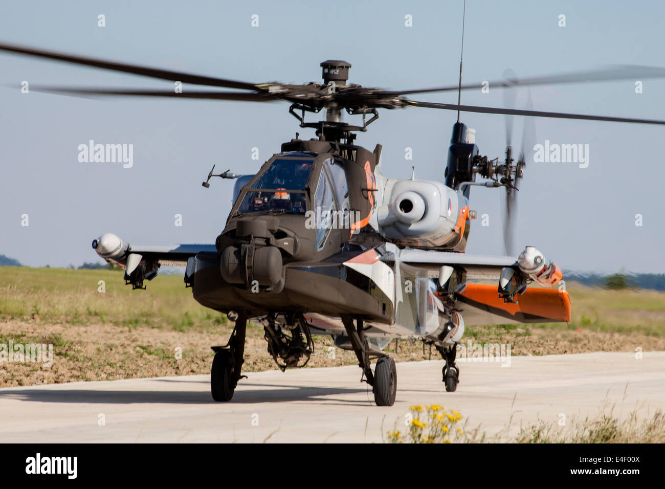 AH-64D Apache Longbow of the Royal Netherlands Air Force doing a demo, Phalsbourg, France. Stock Photo