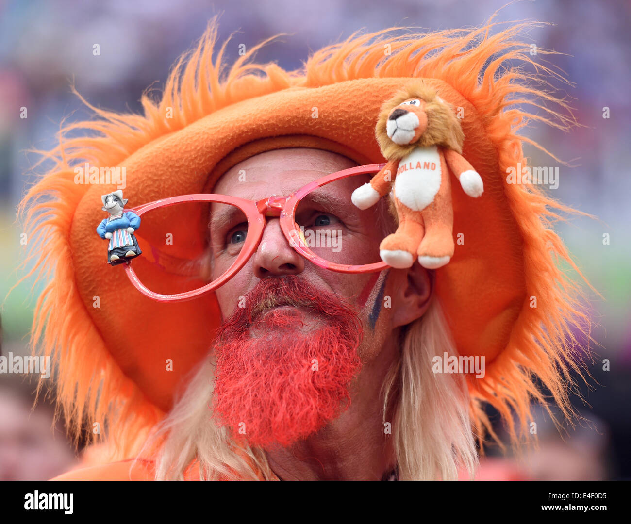 Sao Paulo, Brazil. 09th July, 2014. Supporter of the Netherlands seen before the FIFA World Cup 2014 semi-final soccer match between the Netherlands and Argentina at the Arena Corinthians in Sao Paulo, Brazil, 09 July 2014. Photo: Marius Becker/dpa/Alamy Live News Stock Photo