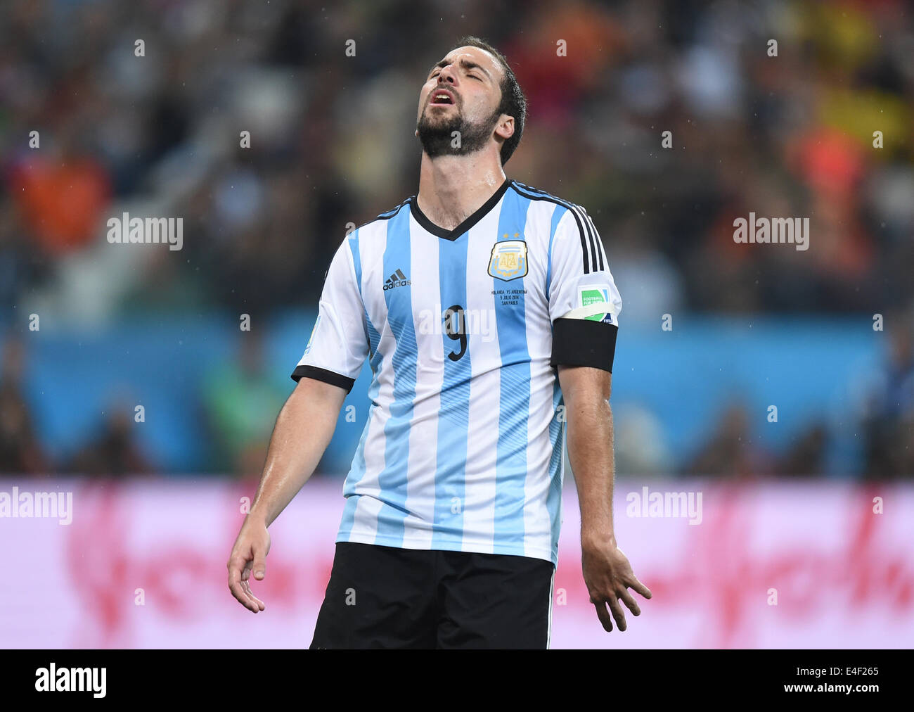 Sao Paulo, Brazil. 09th July, 2014. Gonzalo Higuain of Argentina reacts during the FIFA World Cup 2014 semi-final soccer match between the Netherlands and Argentina at the Arena Corinthians in Sao Paulo, Brazil, 09 July 2014. Photo: Marius Becker/dpa/Alamy Live News Stock Photo