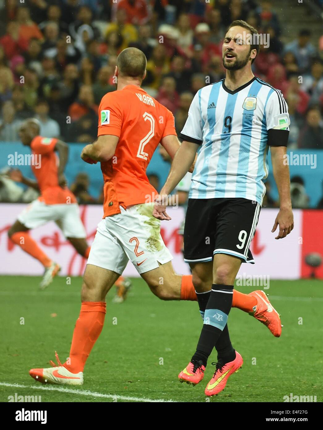 Sao Paulo, Brazil. 9th July, 2014. Argentina's Gonzalo Higuain reacts during a semifinal match between Netherlands and Argentina of 2014 FIFA World Cup at the Arena de Sao Paulo Stadium in Sao Paulo, Brazil, on July 9, 2014. Credit:  Wang Yuguo/Xinhua/Alamy Live News Stock Photo