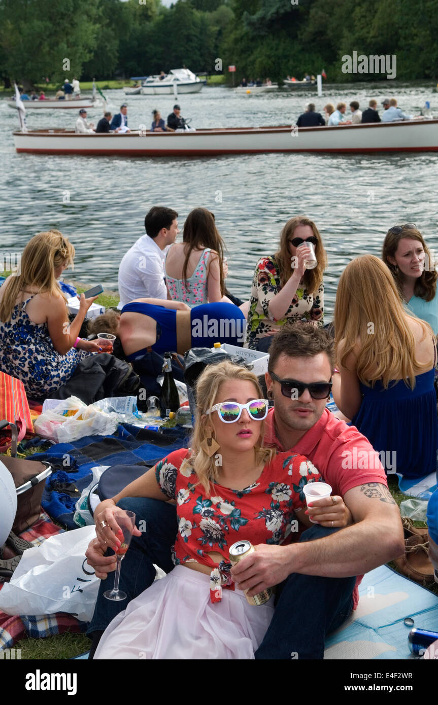 Rowing Henley Royal Regatta River Thames Hi res Stock Photography And rowing-henley-royal-regatta-river-thames-hi-res-stock-photography-and