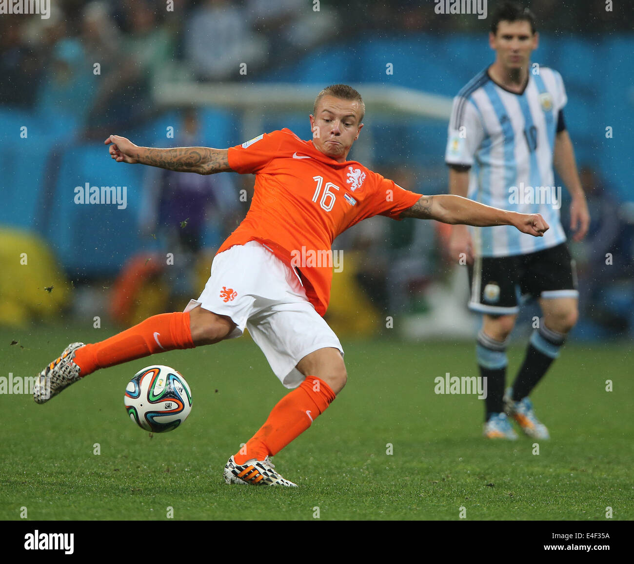 Sao Paulo, Brazil. 9th July, 2014. Netherlands' Jordy Clasie controls the ball during a semifinal match between Netherlands and Argentina of 2014 FIFA World Cup at the Arena de Sao Paulo Stadium in Sao Paulo, Brazil, on July 9, 2014. Credit:  Zhou Lei/Xinhua/Alamy Live News Stock Photo