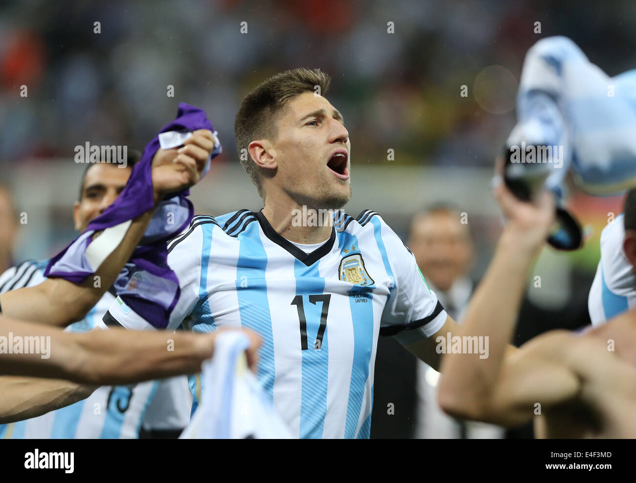 Sao Paulo, Brazil. 9th July, 2014. Argentina's Federico Fernandez celebrates the victory after a semifinal match between Netherlands and Argentina of 2014 FIFA World Cup at the Arena de Sao Paulo Stadium in Sao Paulo, Brazil, on July 9, 2014. Argentina won 4-2 on penalties over Netherlands after a 0-0 tie and qualified for the final on Wednesday. Credit:  Xu Zijian/Xinhua/Alamy Live News Stock Photo