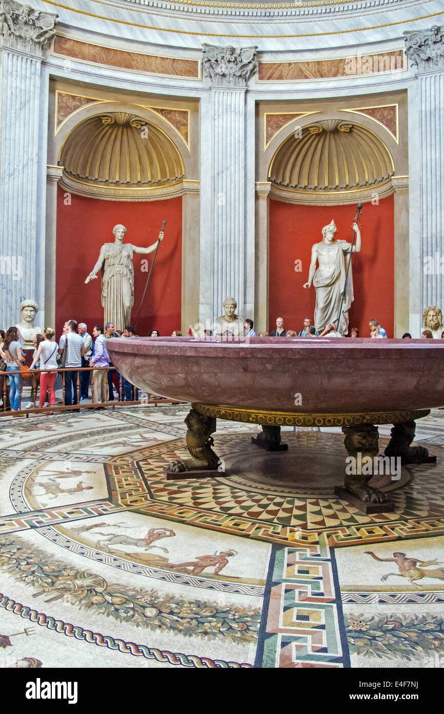 Round room in vatican museum hires stock photography and images Alamy