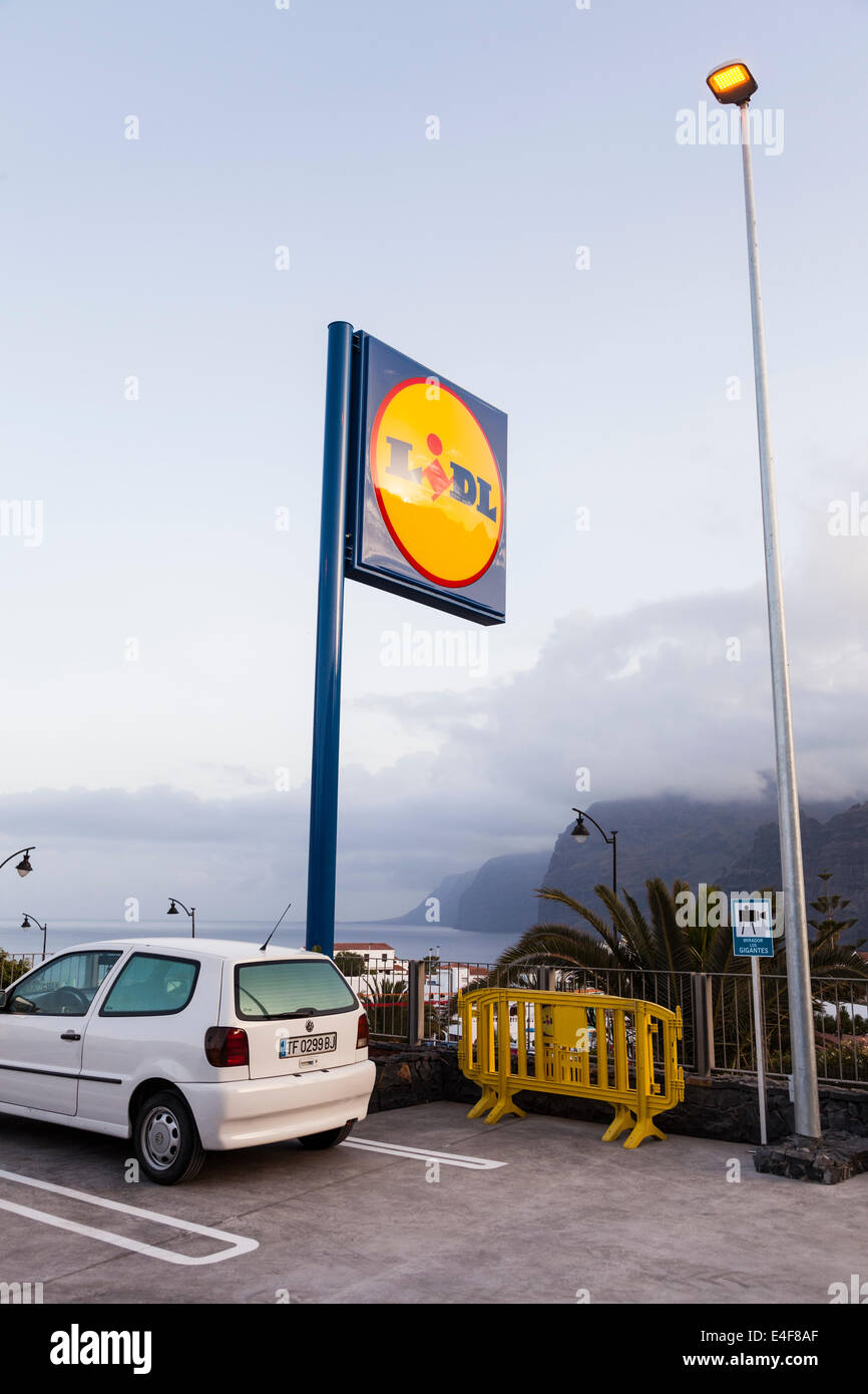 Car park and Lidl supermarket sign in Puerto santiago overlooking the