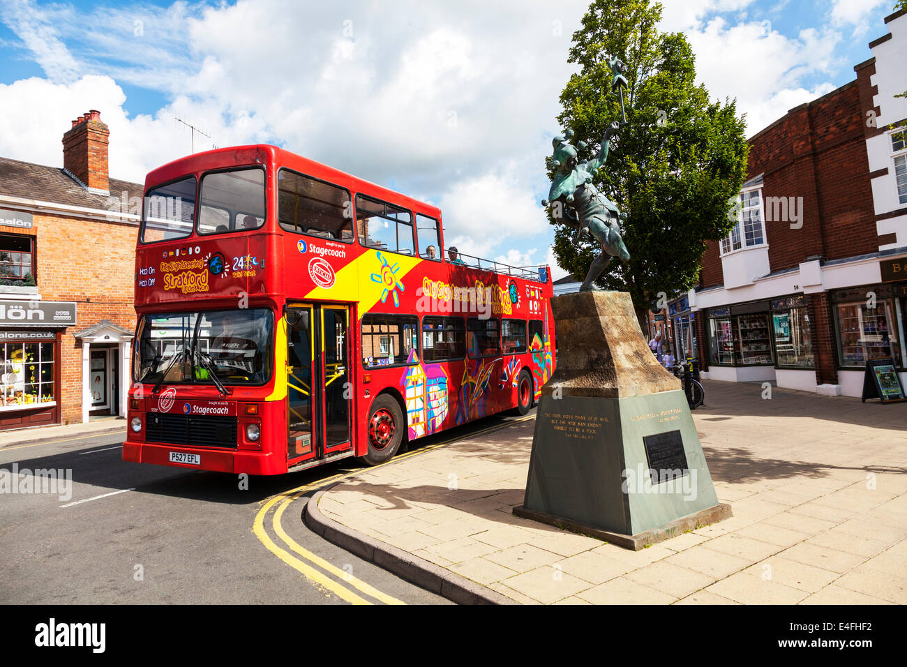 Stratford Upon Avon tourist bus trip tour open top double decker