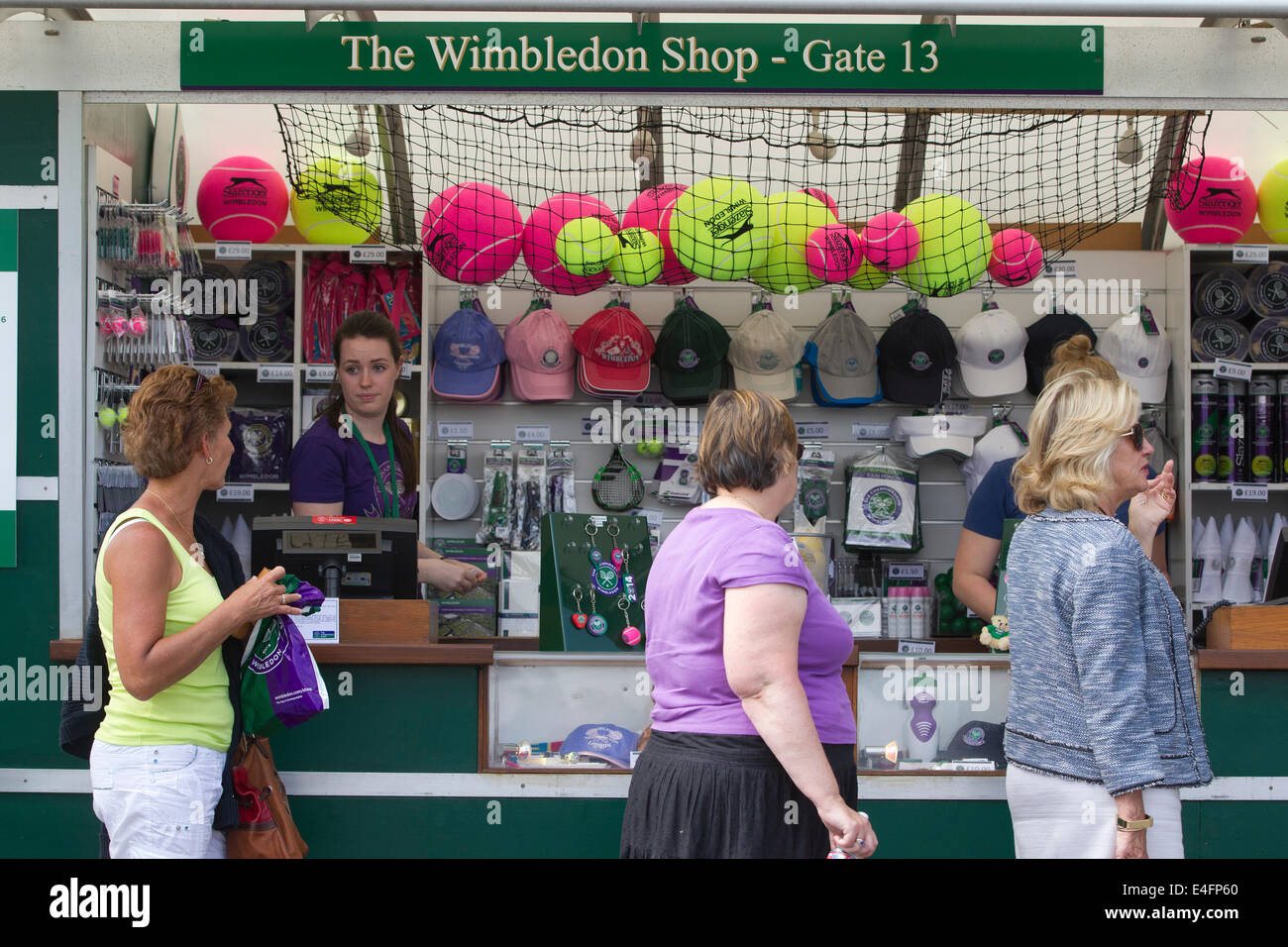 Wimbledon tennis shop hi-res stock photography and images - Alamy
