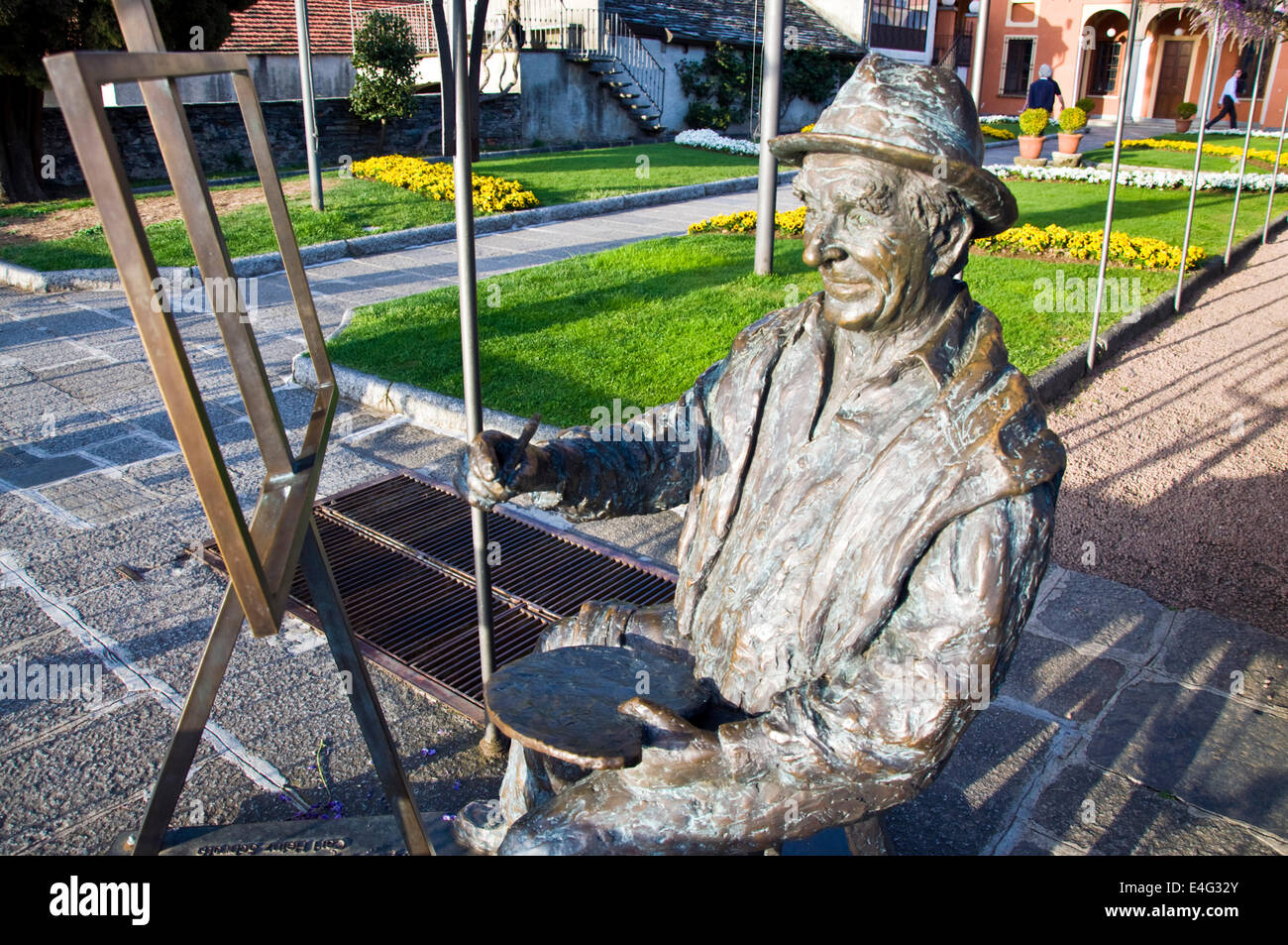 Architecture Lake Orta statue of artist in Orta San Giulio Piedmont Italy  Stock Photo - Alamy