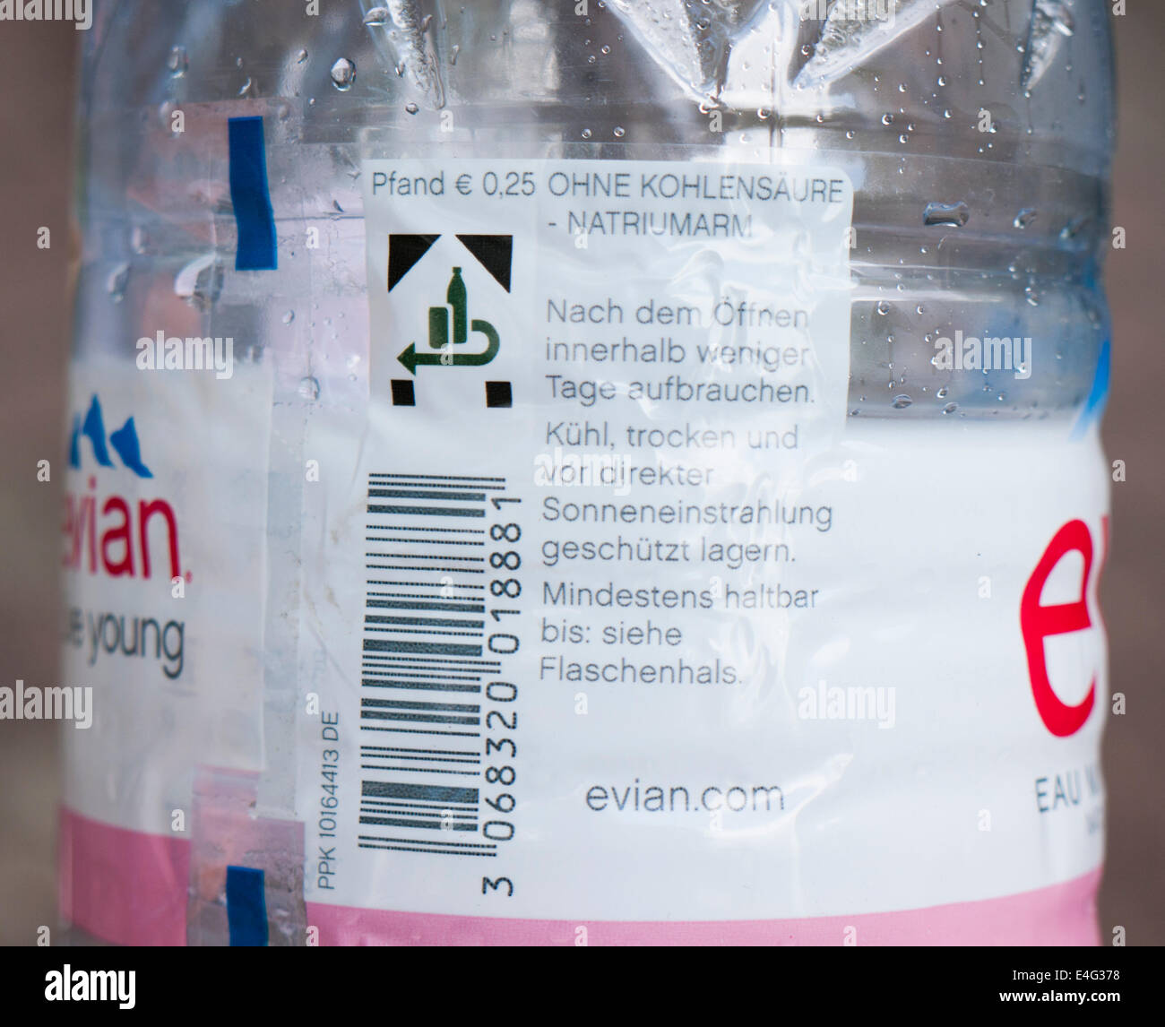 Pfand or deposit on return of a plastic water bottle in Germany Stock