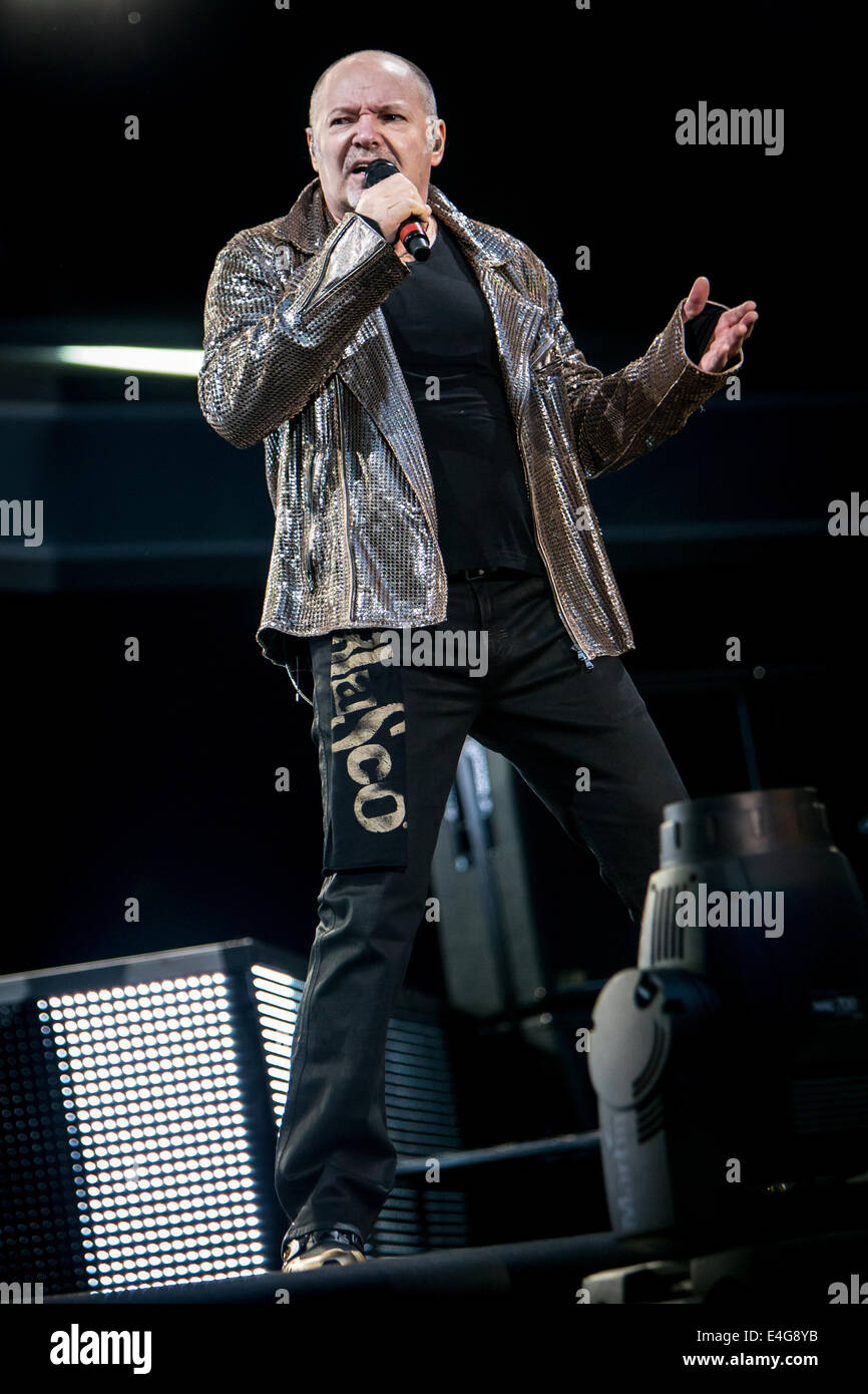 Milan, Italy. 09th July, 2014. The Italian rock star VASCO ROSSI performs live at Stadio San Siro during the 'Live Kom 2014' Credit:  Rodolfo Sassano/Alamy Live News Stock Photo