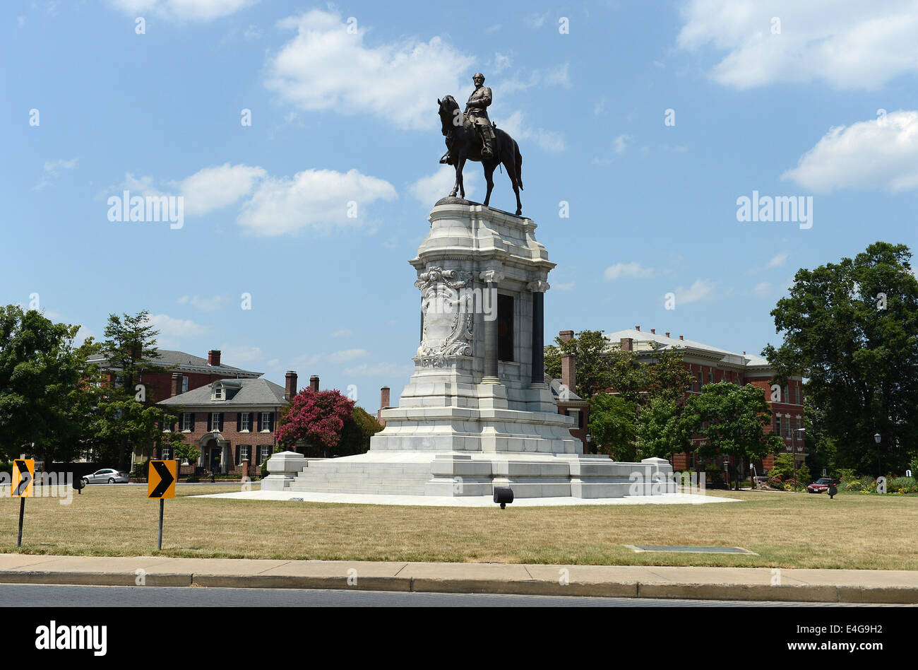 Richmond, VIRGINIA, USA. 7th July, 2014. 20140707 The Robert E. Lee Monument on Monument