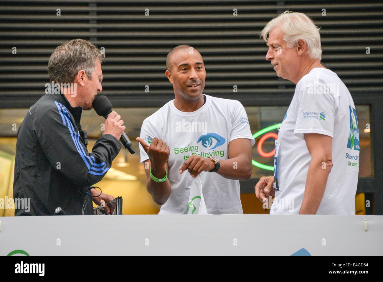 London, UK. 10th July, 2014. Colin Jackson start the race at the Standard Chartered Great City Race 2014 in London. Credit:  See Li/Alamy Live News Stock Photo