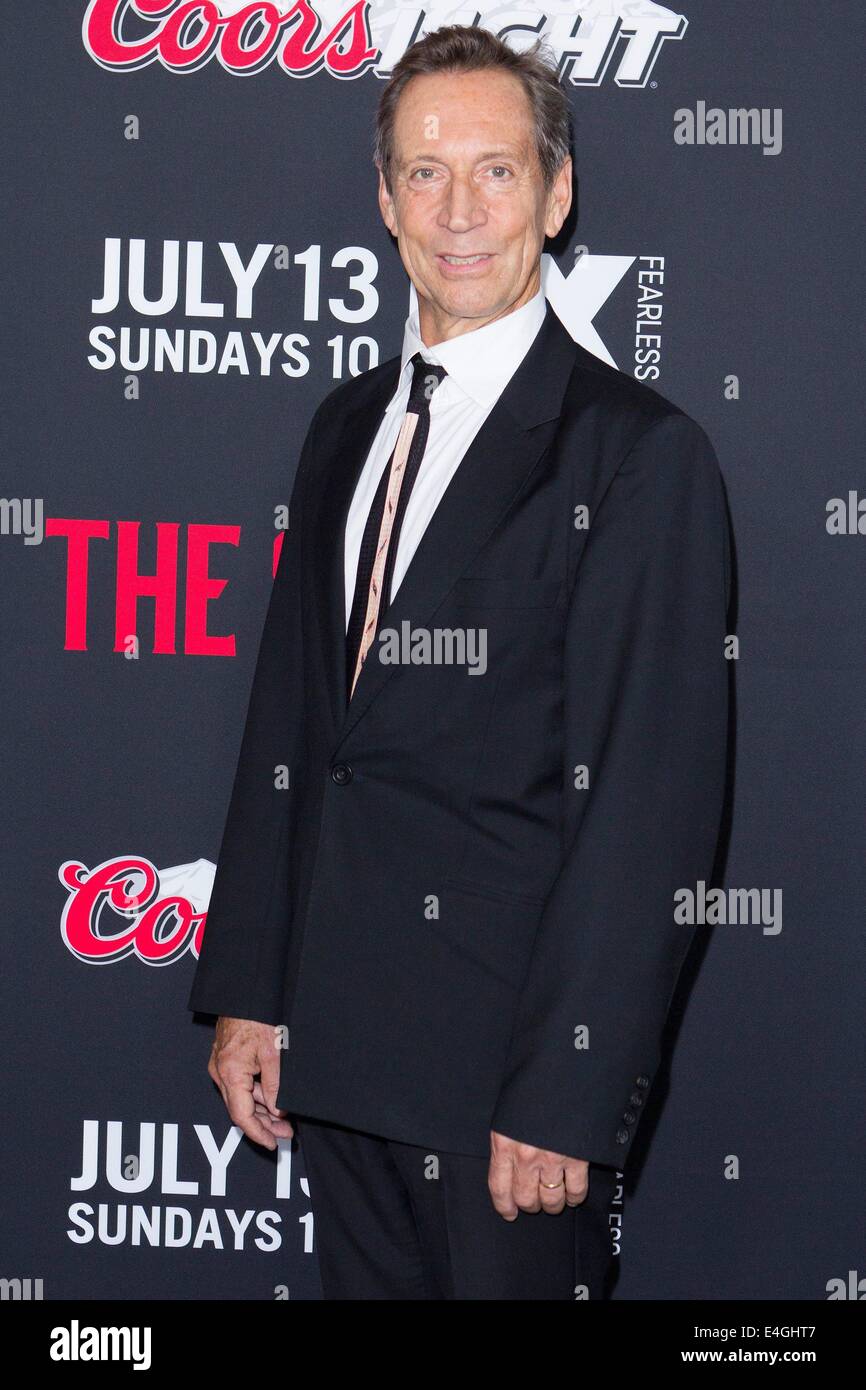 Jonathan hyde hi-res stock photography and images - Alamy