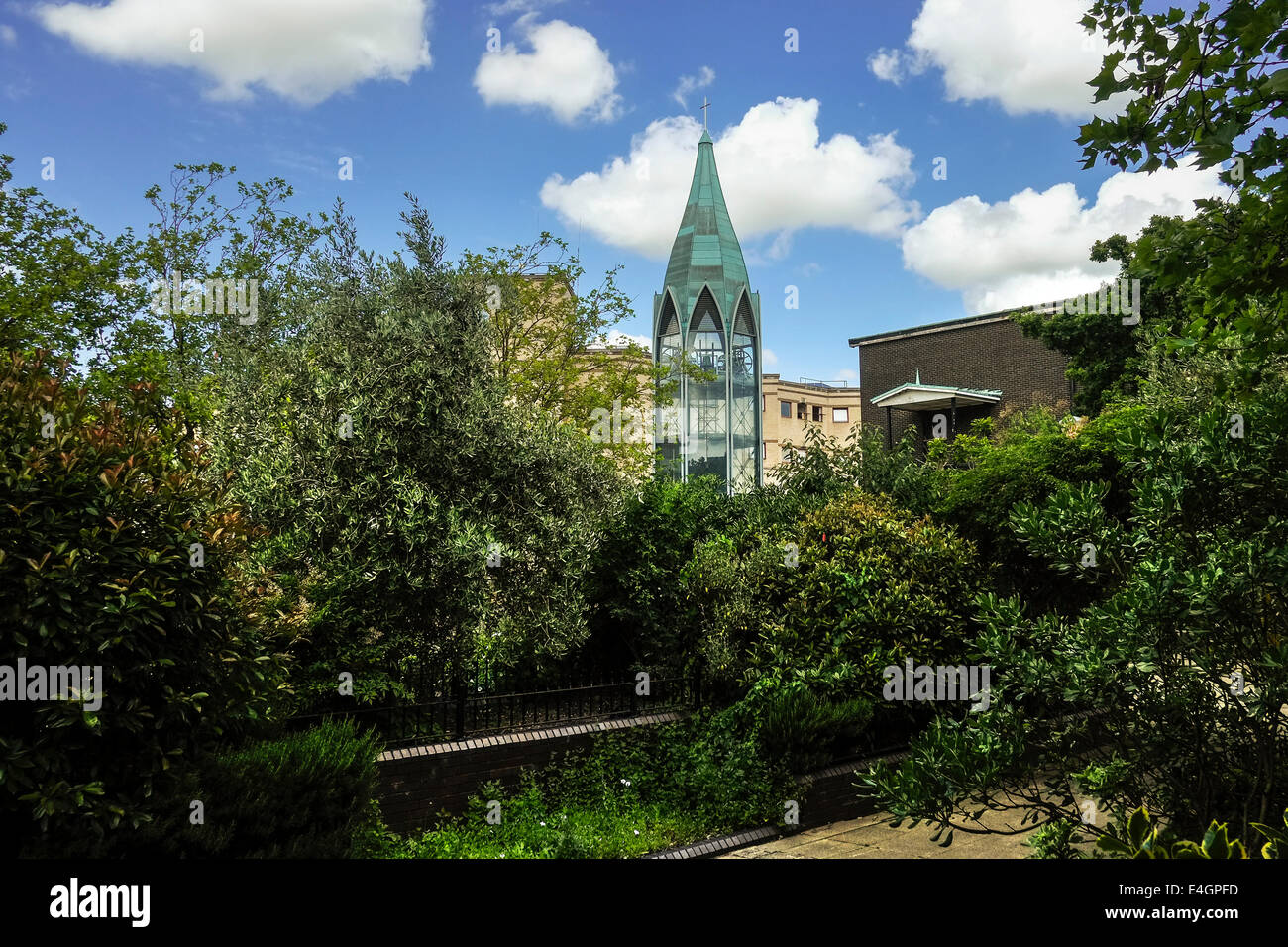 The garden in St Martins Square in Basildon Town Centre Stock Photo Alamy