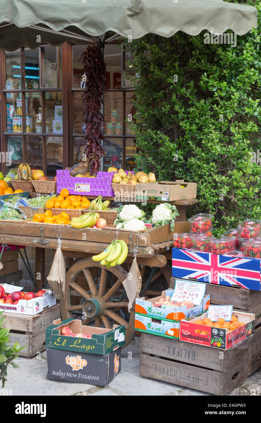 Fruit and vegetable market uk hires stock photography and images Alamy