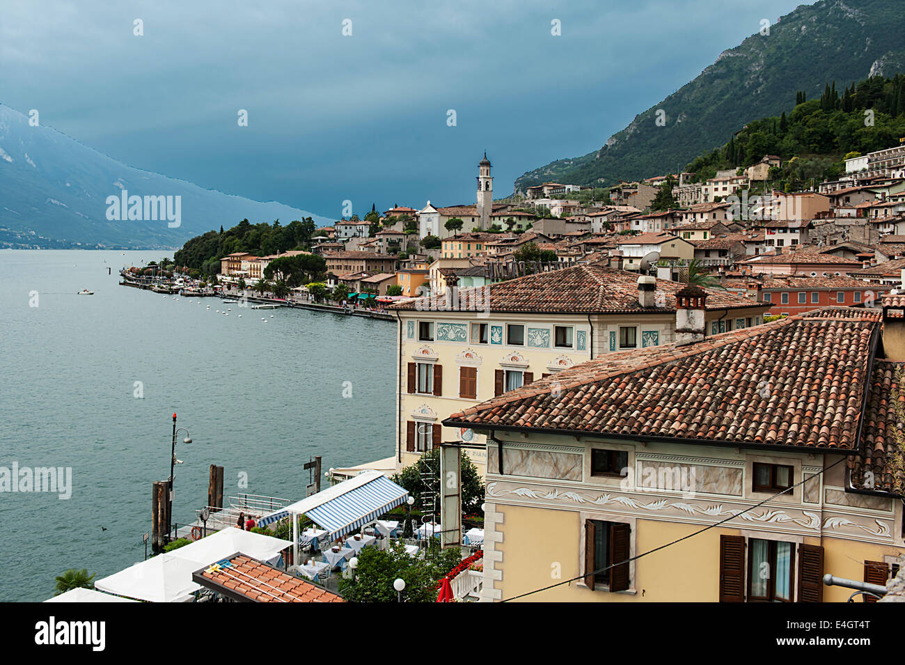 Limone sul garda beach hi-res stock photography and images - Alamy