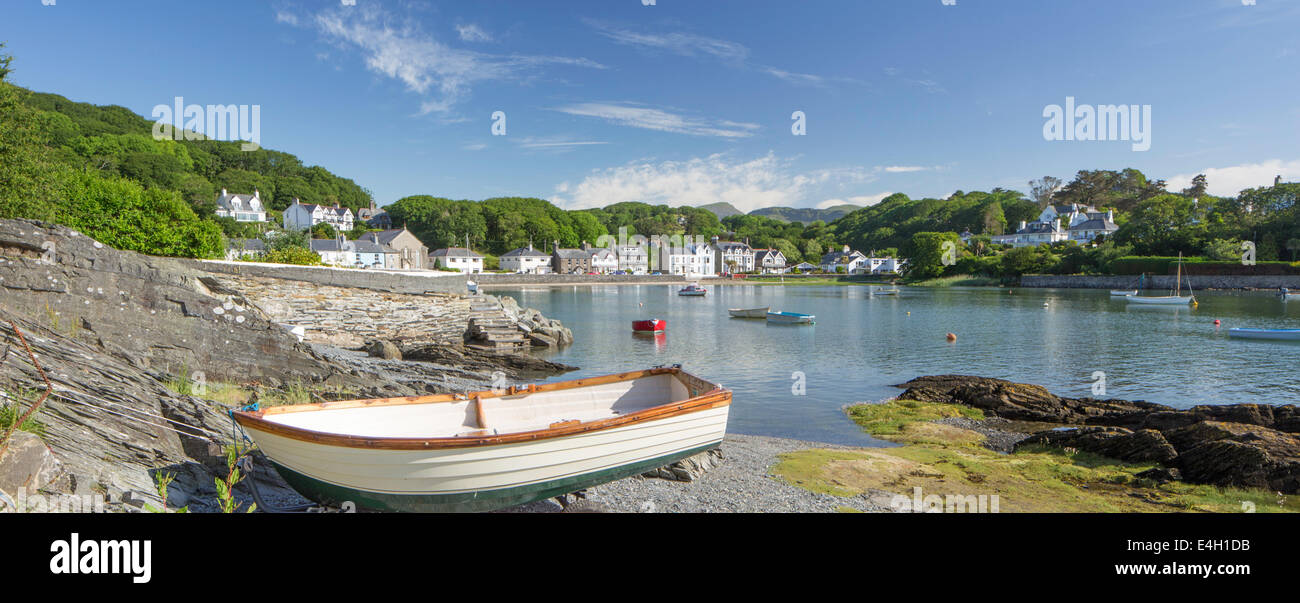 Panorama of the small fishing village of Borth-y-Gest, near Porthmadog, North Wales, UK Stock Photo