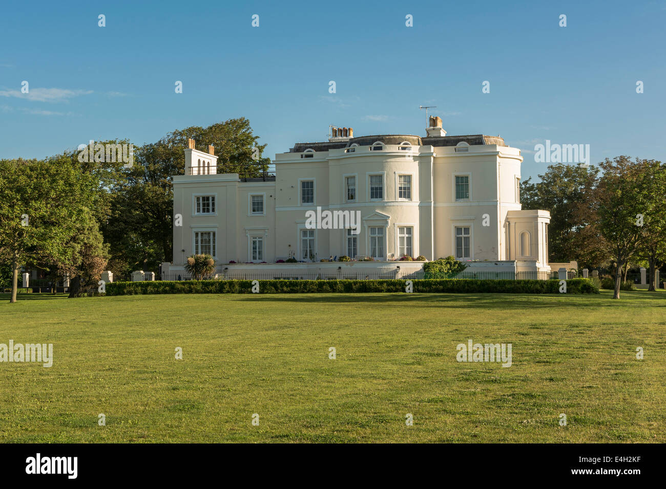 Beach House on the seafront of Worthing, West Sussex Stock Photo Alamy