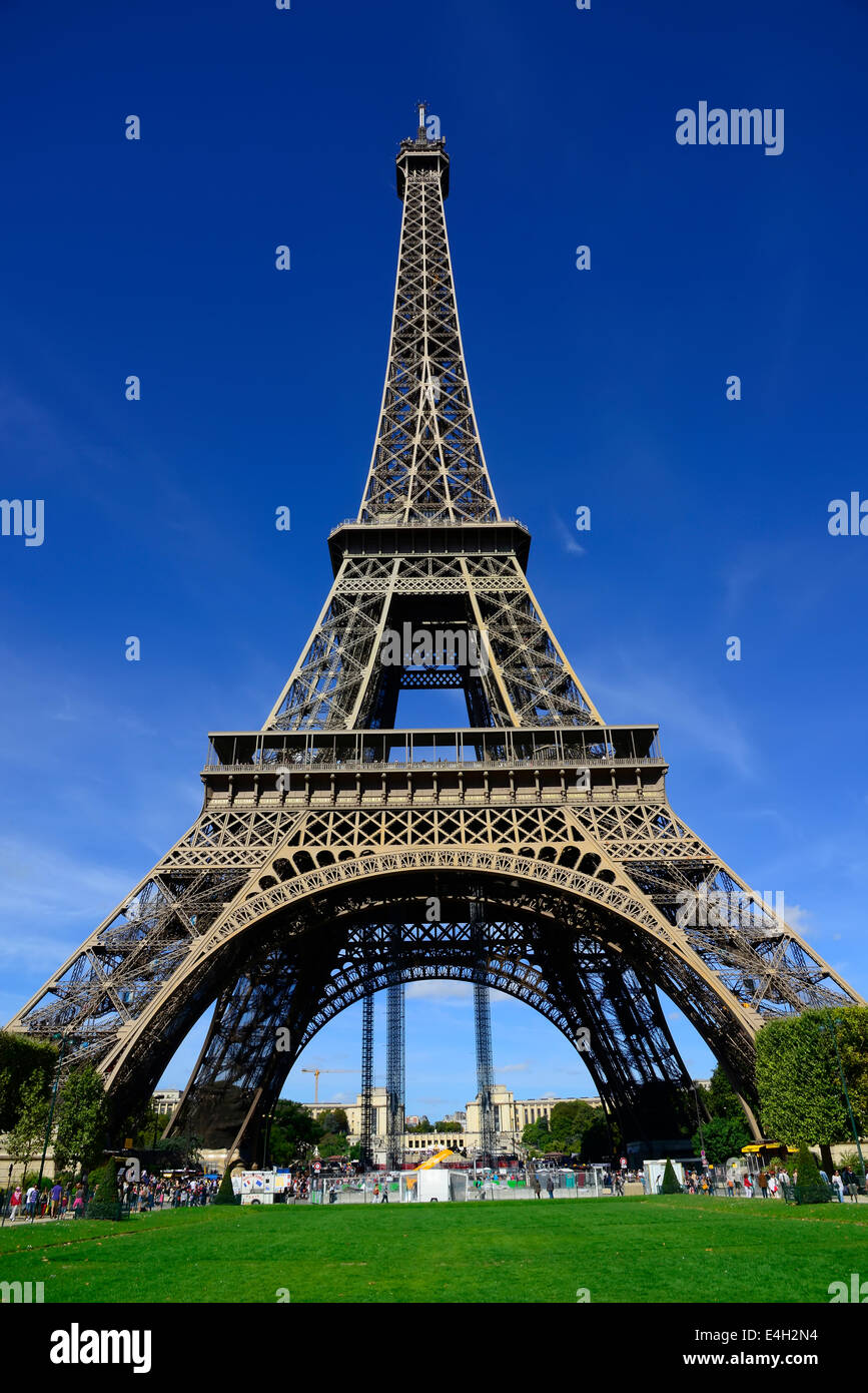 Eiffel tower plan hi-res stock photography and images - Alamy