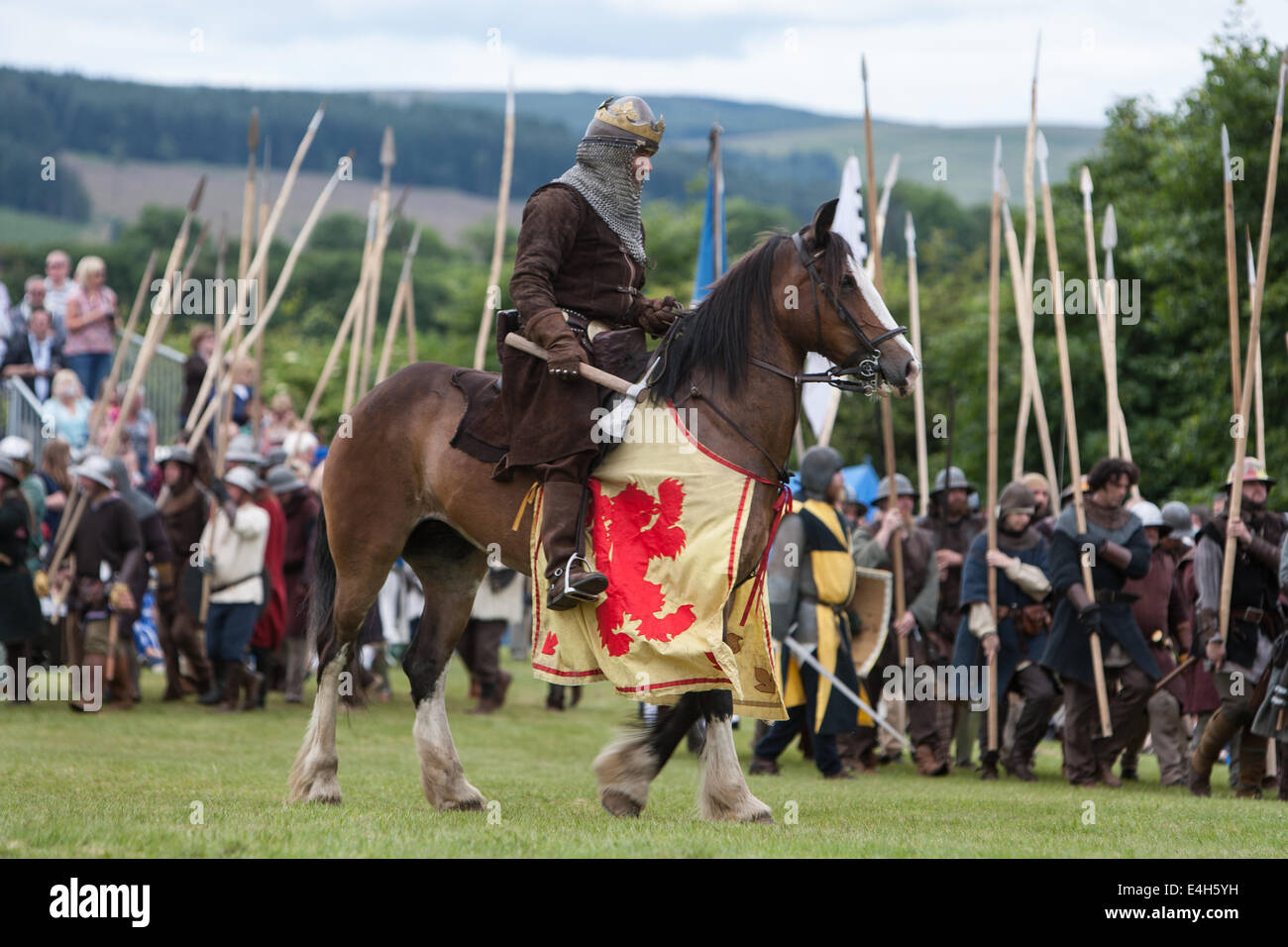 Battle of Bannockburn reenactment with Robert The Bruce, at Bannockburn
