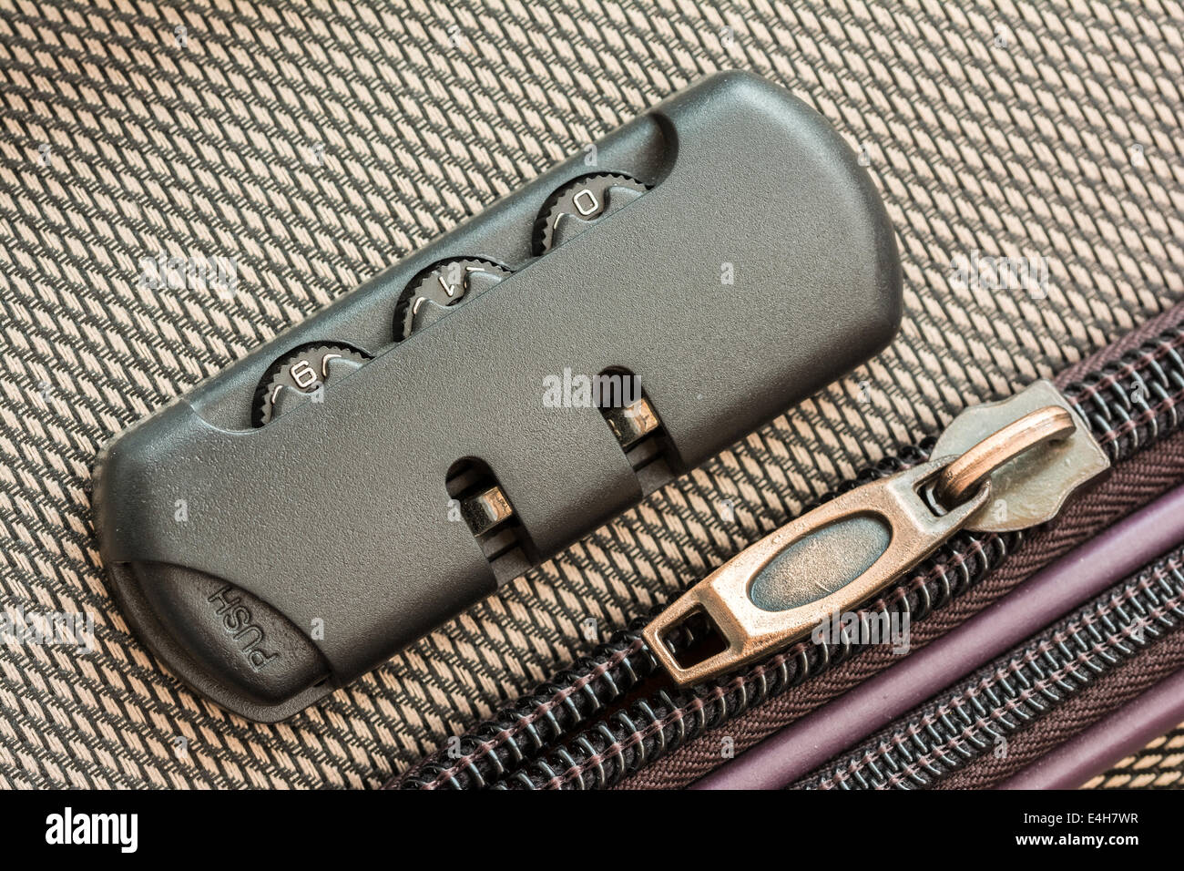Briefcase combination lock hires stock photography and images Alamy