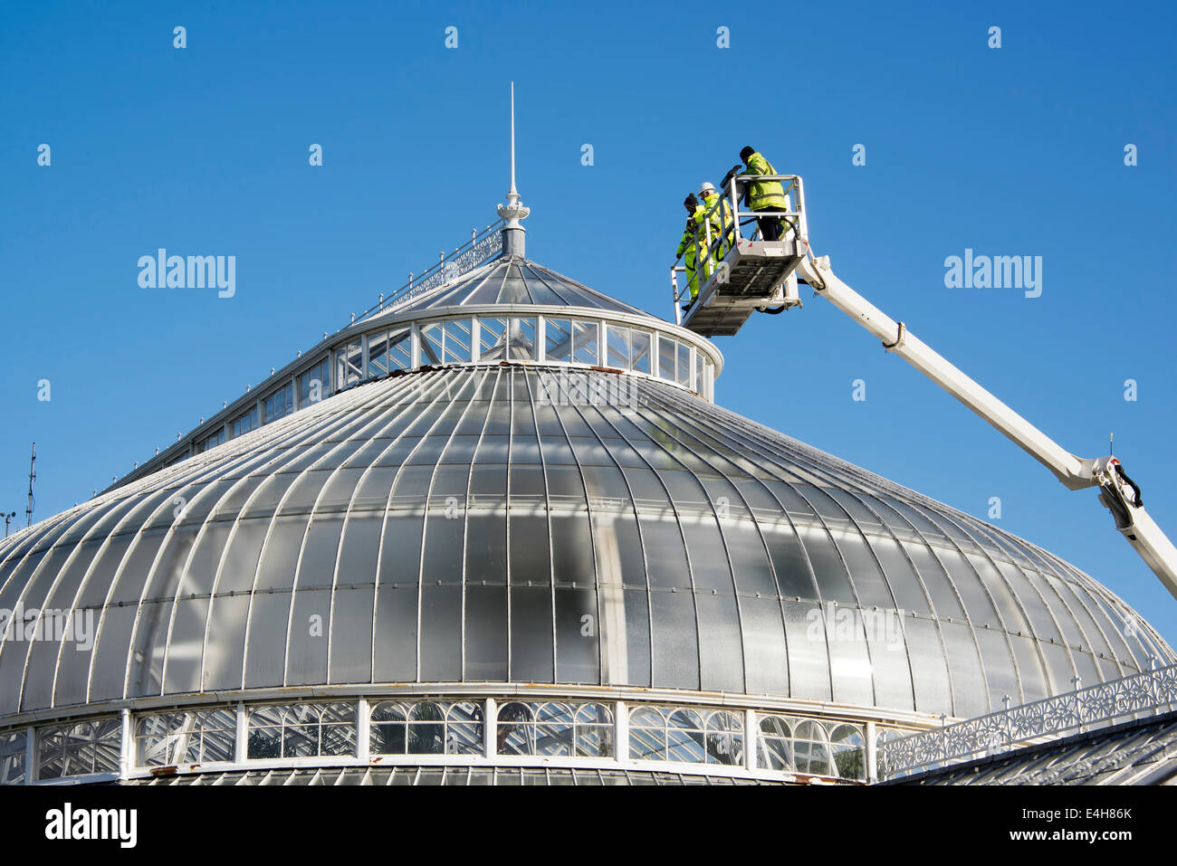 Cleaning and restoration at the People's Palace and Winter Gardens Glasgow Green Stock Photo