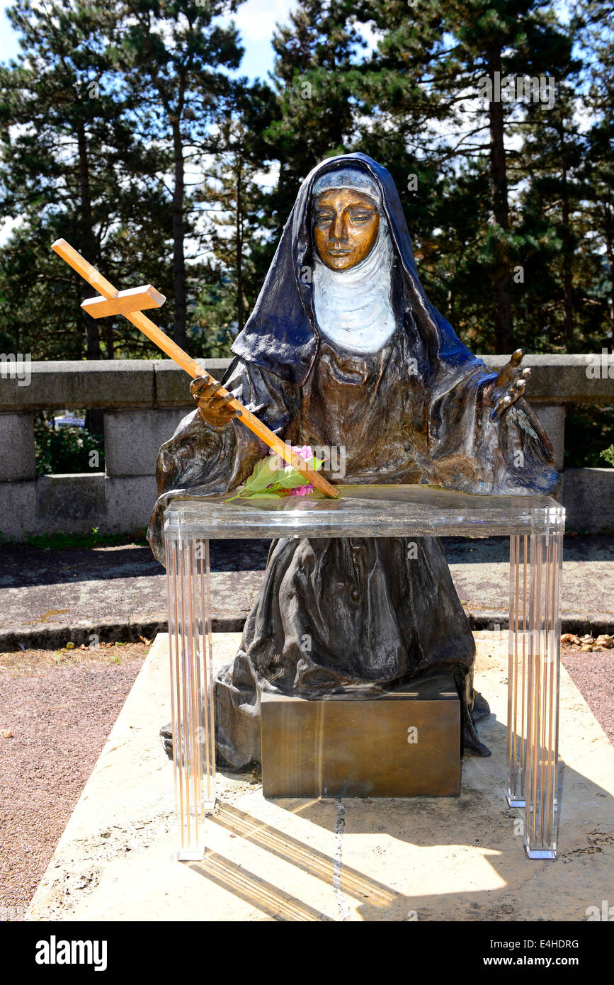 Saint therese statue hi-res stock photography and images - Alamy