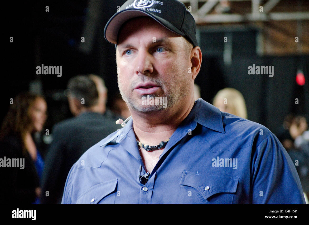 Garth brooks baseball hi-res stock photography and images - Alamy