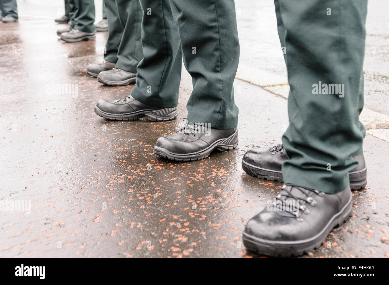 Police boots fotografías e imágenes de alta resolución - Alamy