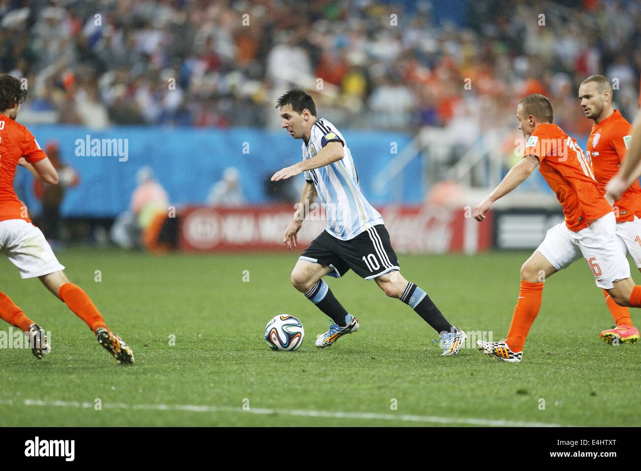 (L-R) Daley Blind (NED), Lionel Messi (ARG), Jordy Clasie, Wesley Sneijder (NED), JULY 9, 2014 - Football / Soccer : FIFA World Cup 2014 semi-final match between Netherlands 0(2-4)0 Argentina at Arena De Sao Paulo Stadium in Sao Paulo, Brazil. (Photo by AFLO) [3604] Stock Photo