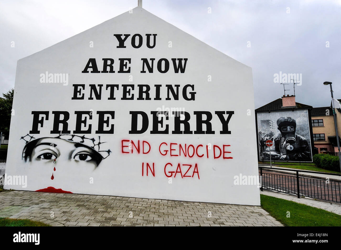 Bogside, Derry, Londonderry, Northern Ireland UK, 12 July 2014. Pro
