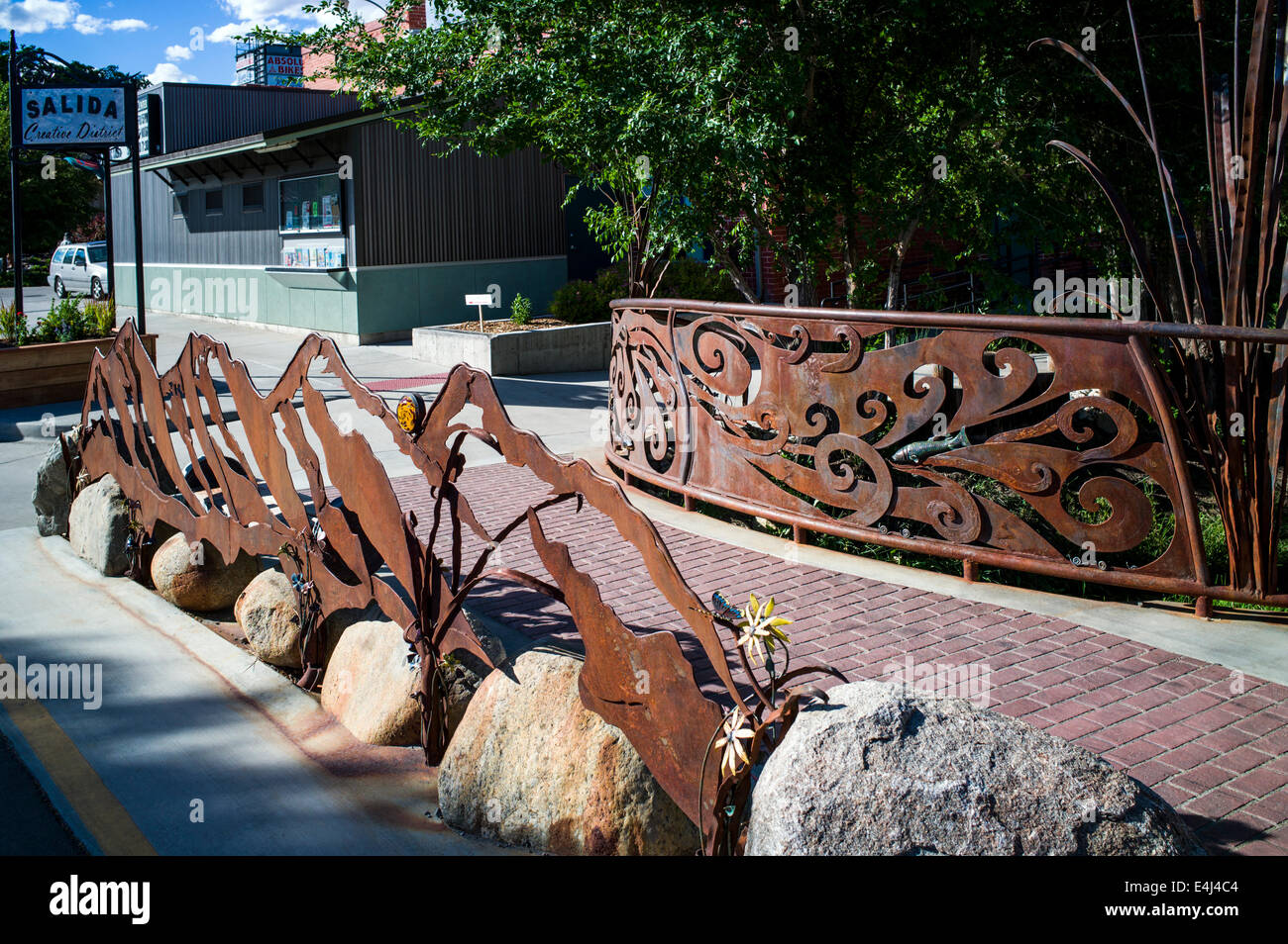 “Nature’s Bridge”, concrete & steel sculpture created by artisans Kamber Sokulsky & C. Shark Lambdin, Salida, CO Stock Photo