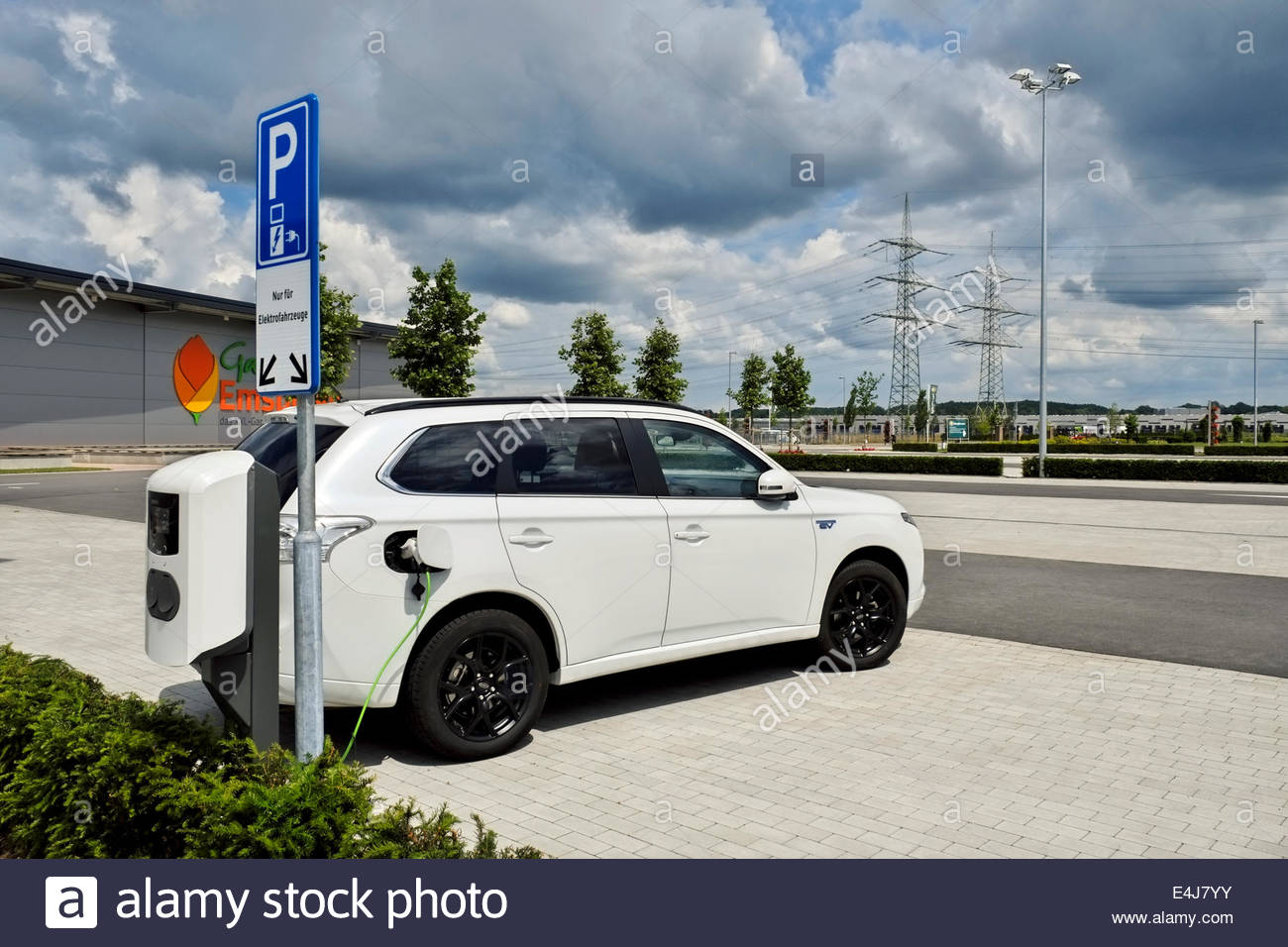 Electric Vehicles Only High Resolution Stock Photography and Images Alamy