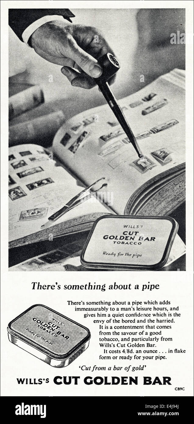 wills cut golden bar tobacco 1950s advert for WILL'S CUT GOLDEN BAR pipe tobacco in British magazine  dated August 1956 Stock Photo