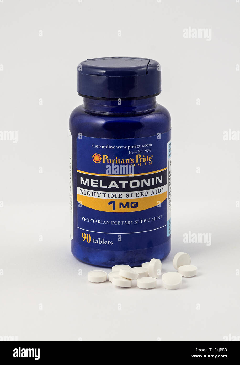melatonin supplement to assist sleeping Stock Photo