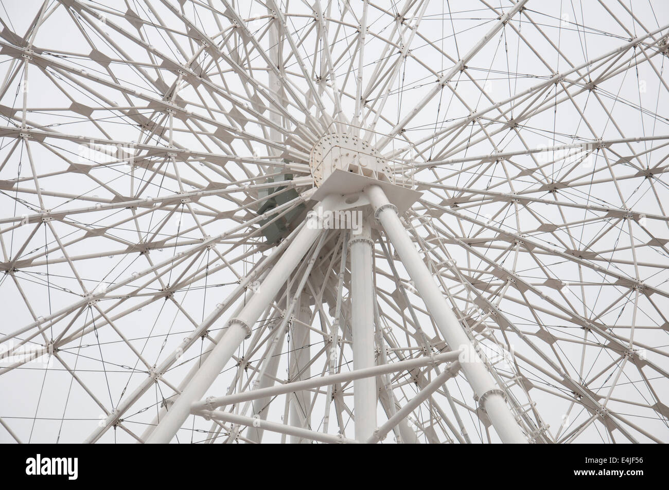 Ferris wheel in theme park hi-res stock photography and images - Alamy