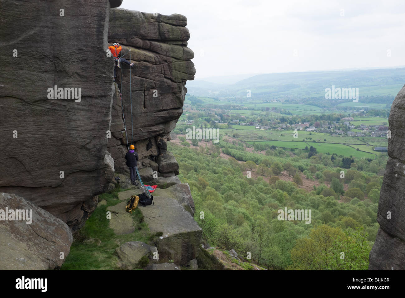 Rock climbing on Curbar Edge in the High Peak Stock Photo Alamy