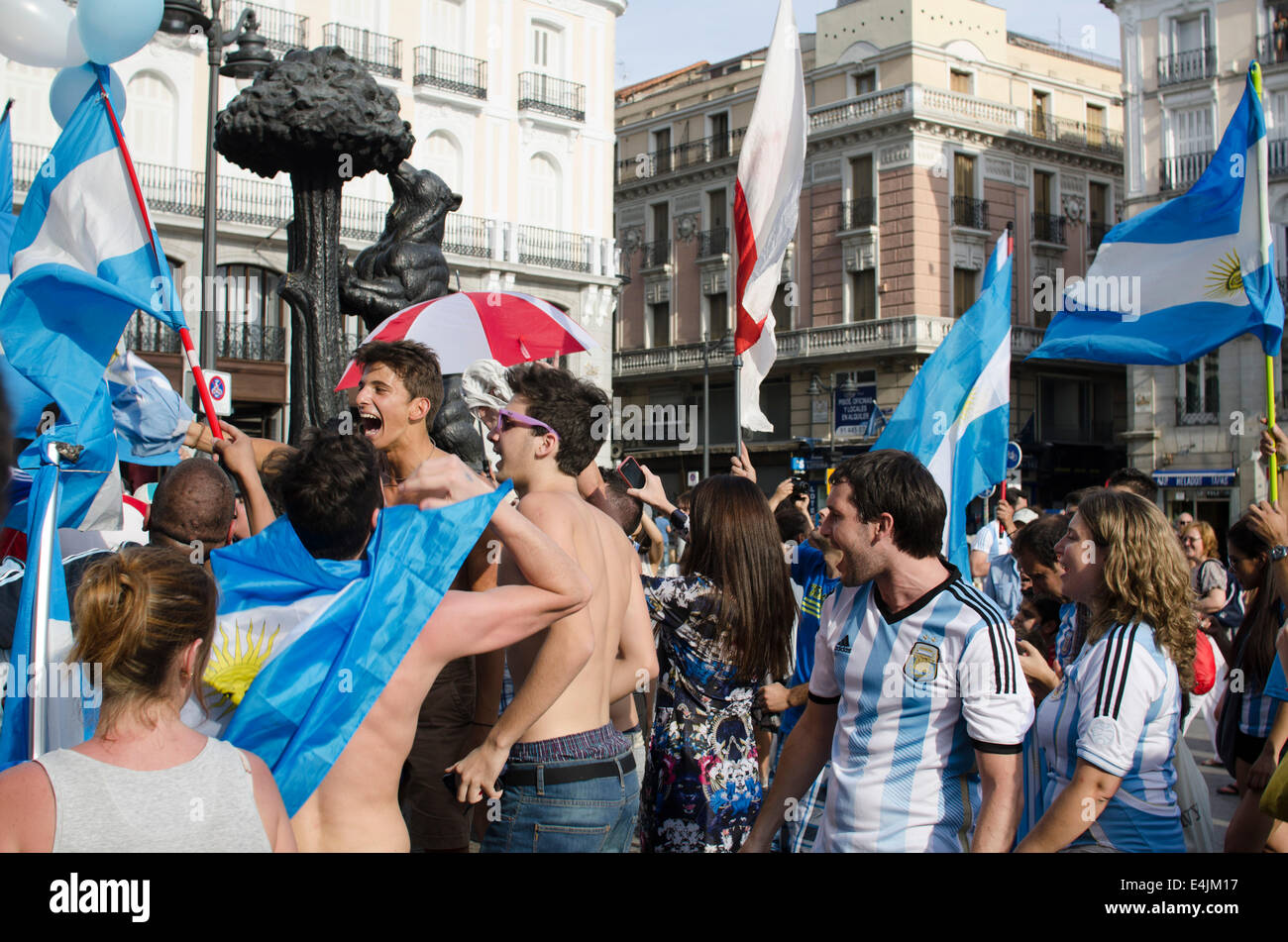 Madrid, Spain. 13th July, 2014. Hundreds of Argentinian fans dance in Sol, Madrid celebrating their place in the World Cup final due to start in Brazil imminently. Credit:  Nick Lewis Photography/Alamy Live News Stock Photo