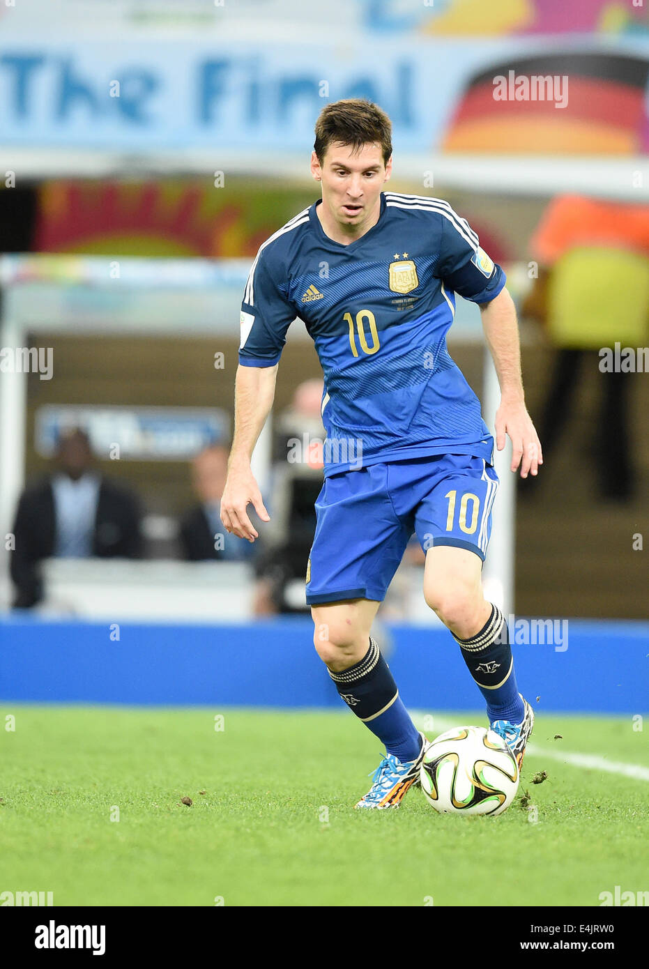 Rio de Janeiro, Brazil. 13th July, 2014. Lionel Messi of Argentina in action during the FIFA World Cup 2014 final soccer match between Germany and Argentina at the Estadio do Maracana in Rio de Janeiro, Brazil, 13 July 2014. Photo: Marcus Brandt/dpa/Alamy Live News Stock Photo