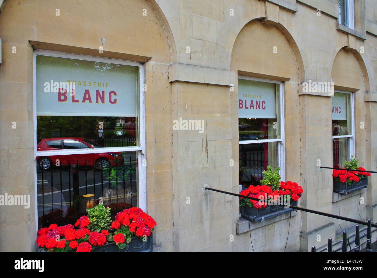 Raymond blanc restaurant hires stock photography and images Alamy