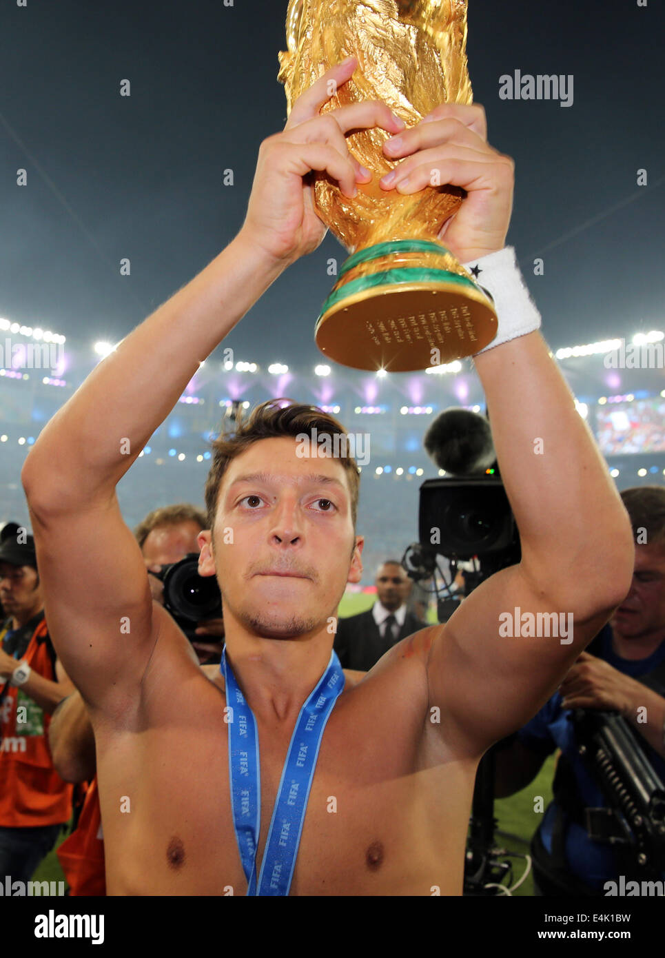 Luzhniki Stadium, Moscow, Russia. 15th July, 2018. FIFA World Cup Football  Final, France versus Croatia; Philipp Lahm (World Champion 2014 Germany)  presents the World Cup trophy Credit: Action Plus Sports/Alamy Live News